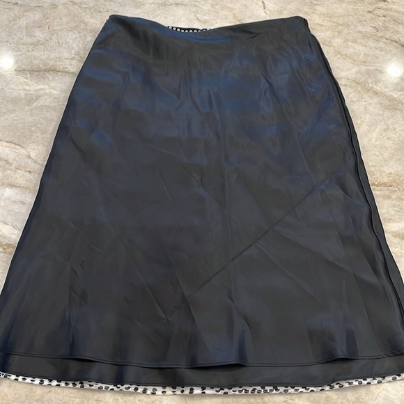 Jackie Jon | Tiered Polka Dot Pencil Skirt | Black & White | Size 6 - Picture 10 of 11